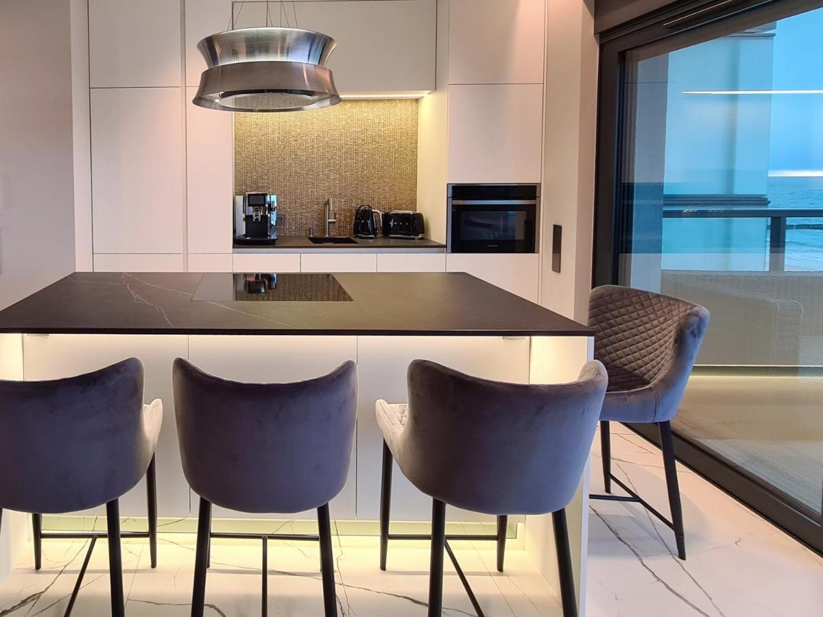 Baltic View Luxury Apartment Gardenia Front Dziwnow Bagian luar foto